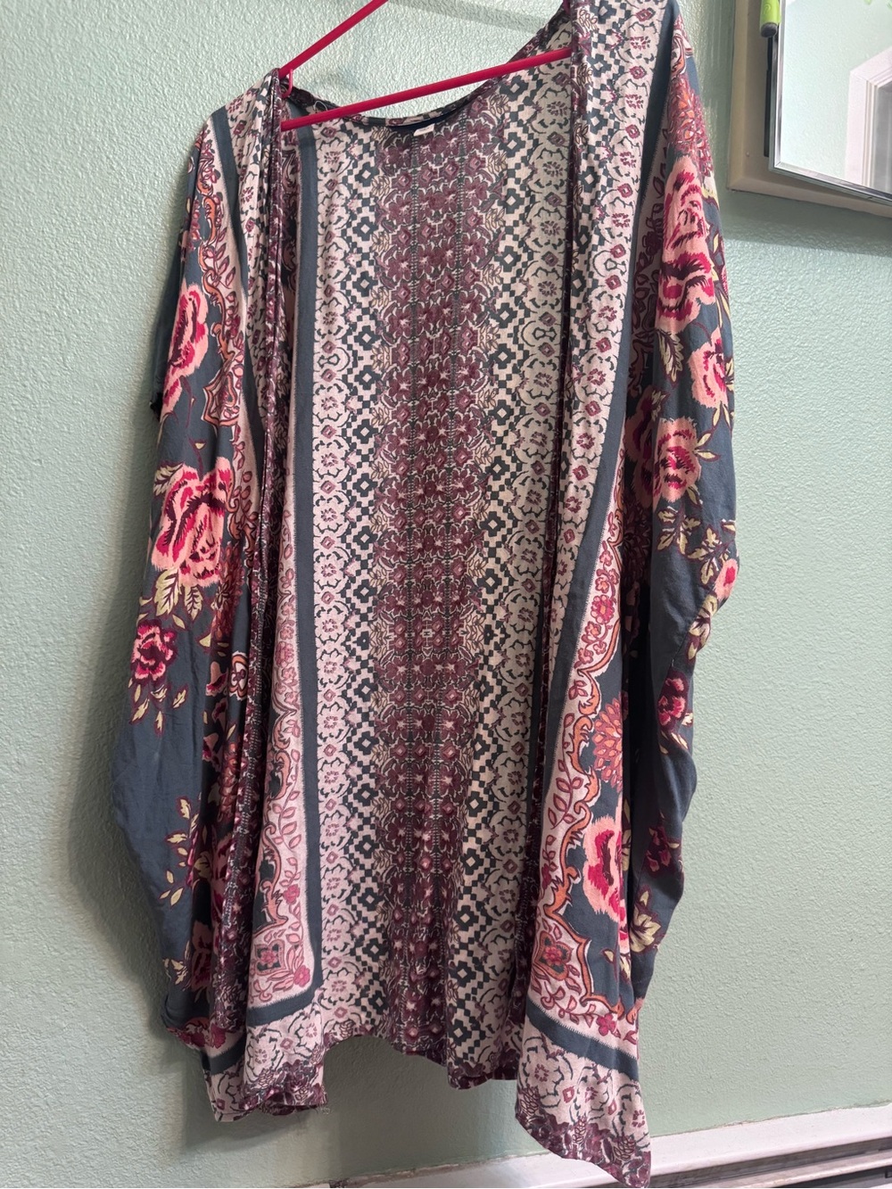 Floral Border Kimono Cardigan in Charcoal and Rose